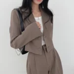 Temperament Cropped Blazer for Women Korean Fashion Office Long Sleeve Suit Coat Woman 2024 Single Breasted Chic Jacket Female