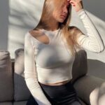 Women’s Ribbed Knitted Cut-Out Long Sleeve Crop Top – Autumn Winter Basic Tee